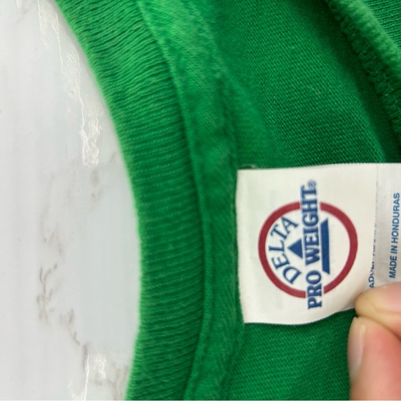 VINTAGE MISER BROTHERS CHRISTMAS TEE SHIRT - Picture 4 of 4